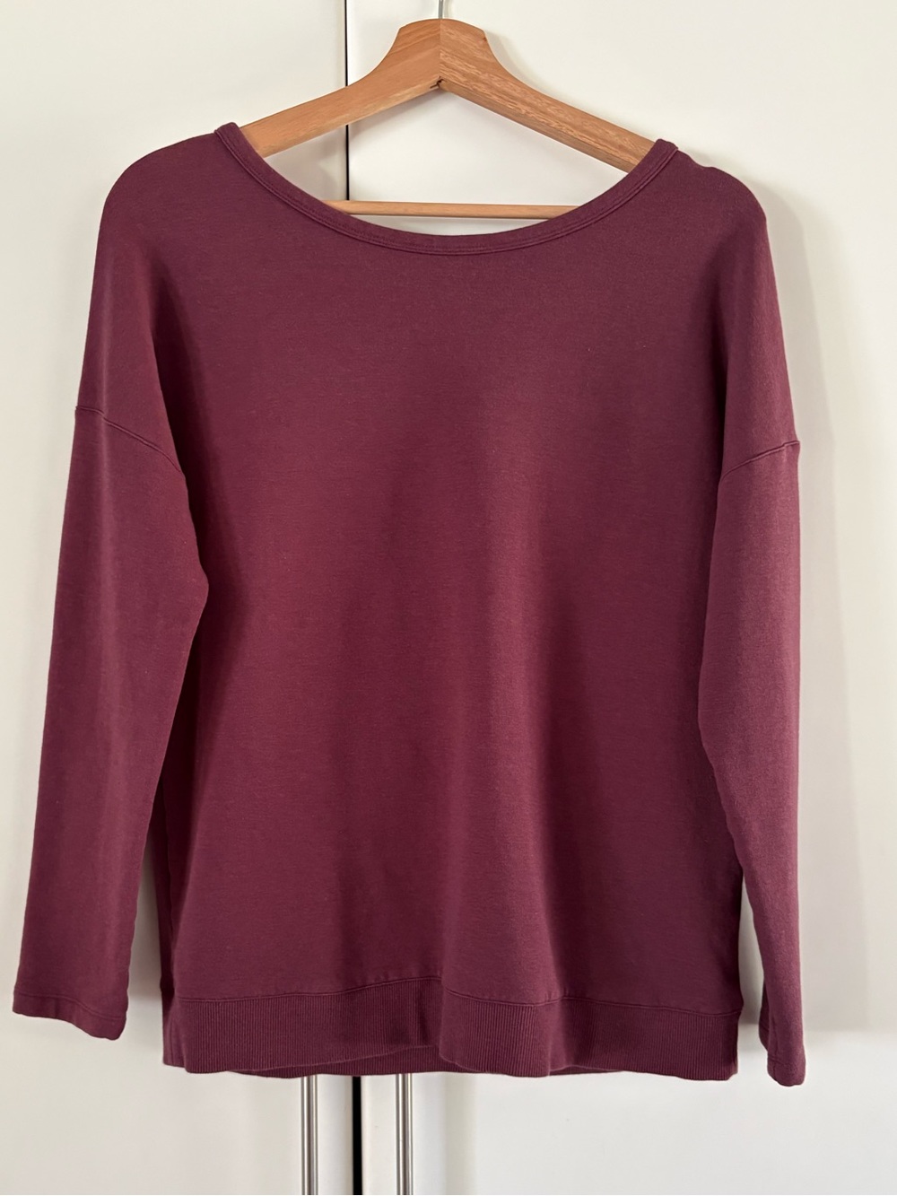 Terrera Plum Burgundy Bamboo Blend Open Wrap Back Long Sleeve Sweatshirt size S